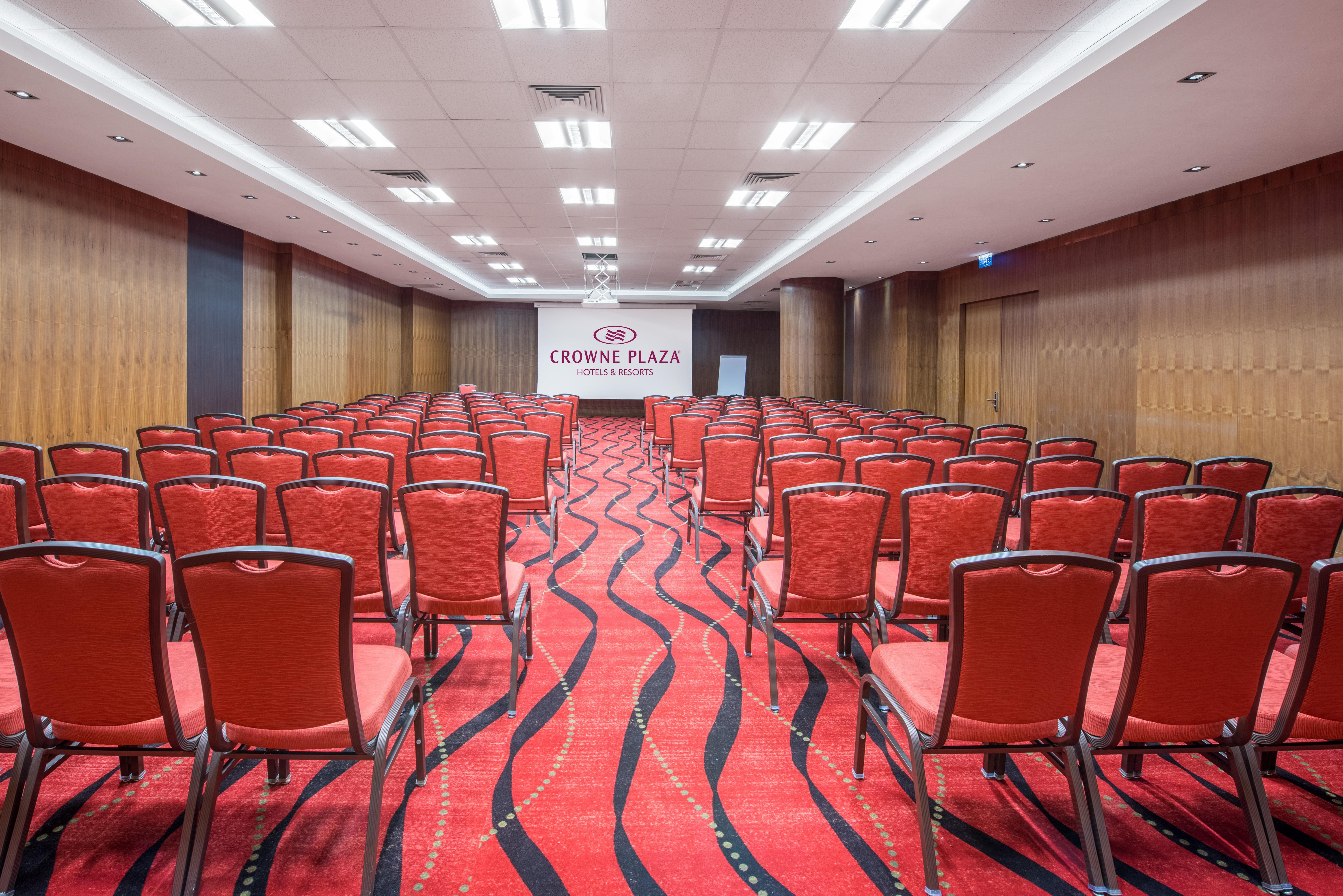 Hotel Crowne Plaza Istanbul Harbiye By Ihg Extérieur photo Meeting room
