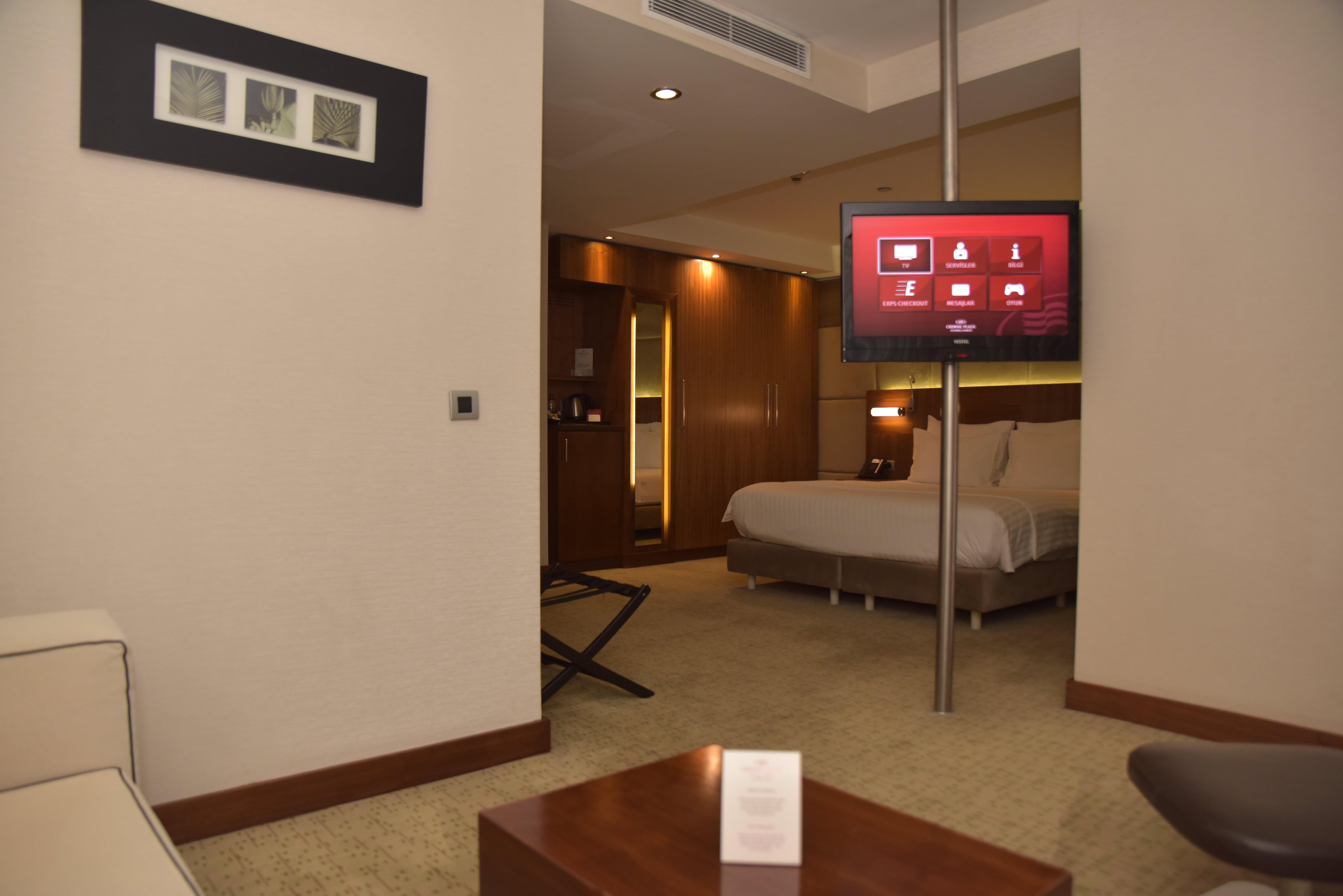 Hotel Crowne Plaza Istanbul Harbiye By Ihg Extérieur photo A room at the hotel