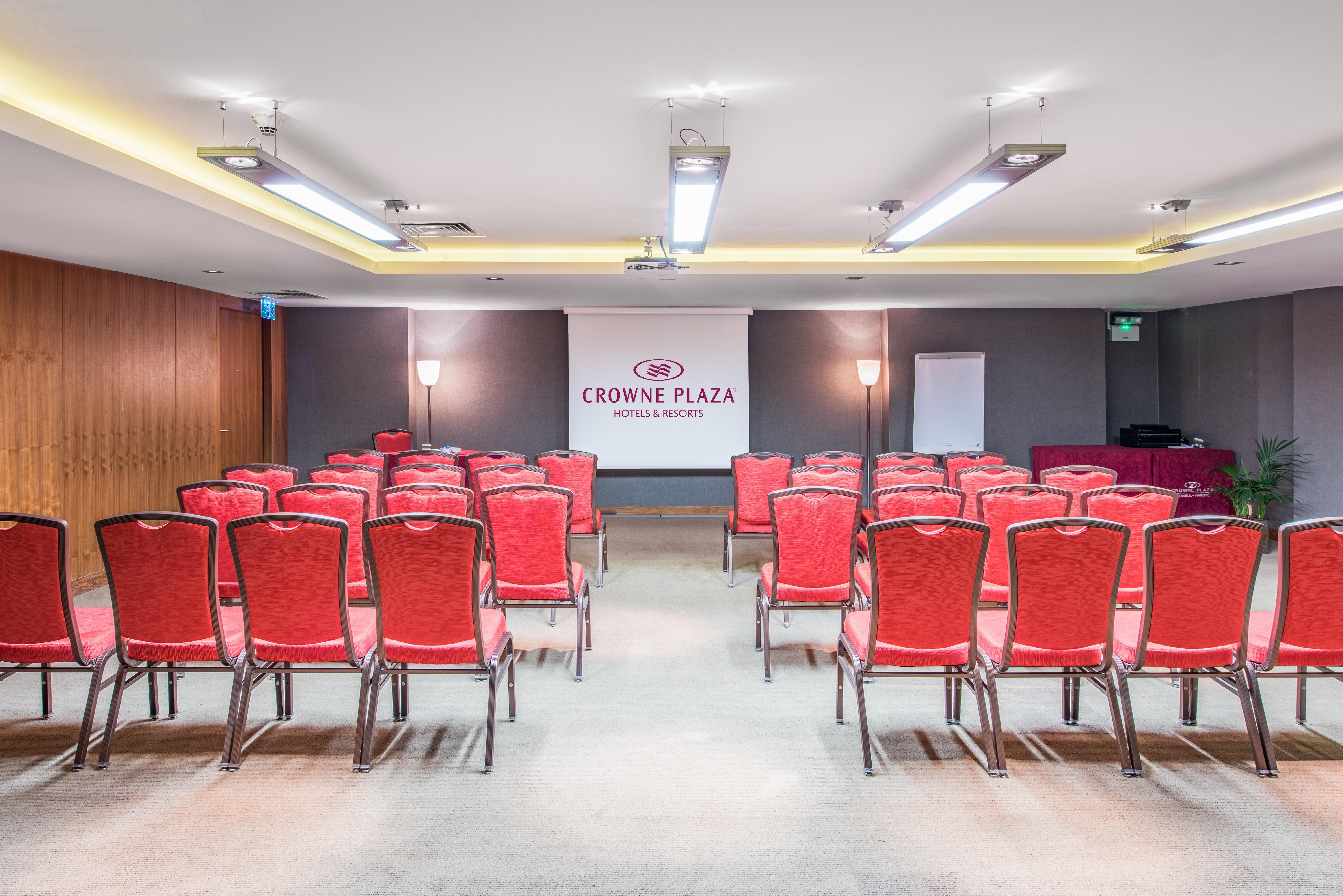 Hotel Crowne Plaza Istanbul Harbiye By Ihg Extérieur photo Meeting room