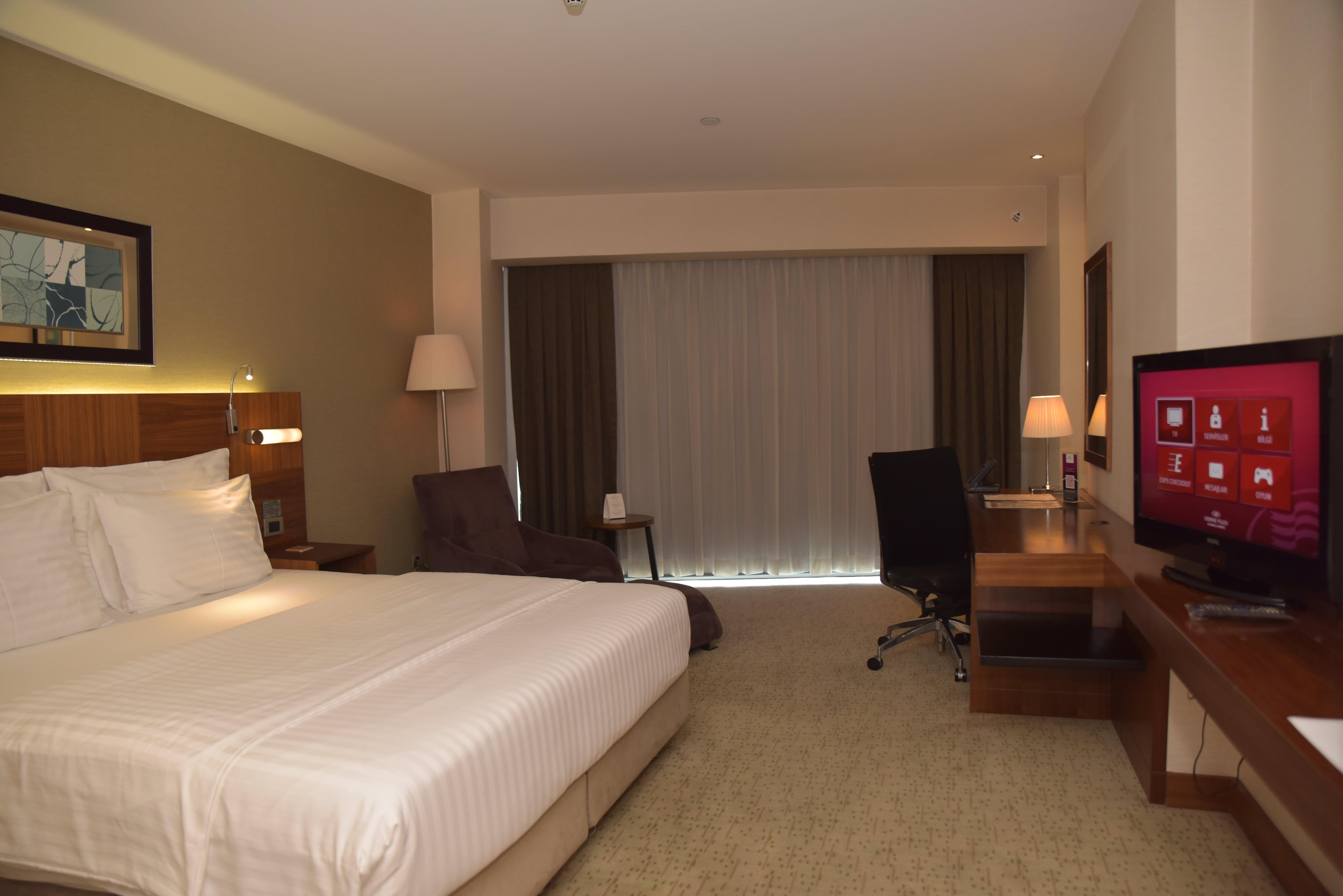 Hotel Crowne Plaza Istanbul Harbiye By Ihg Extérieur photo A room at the hotel
