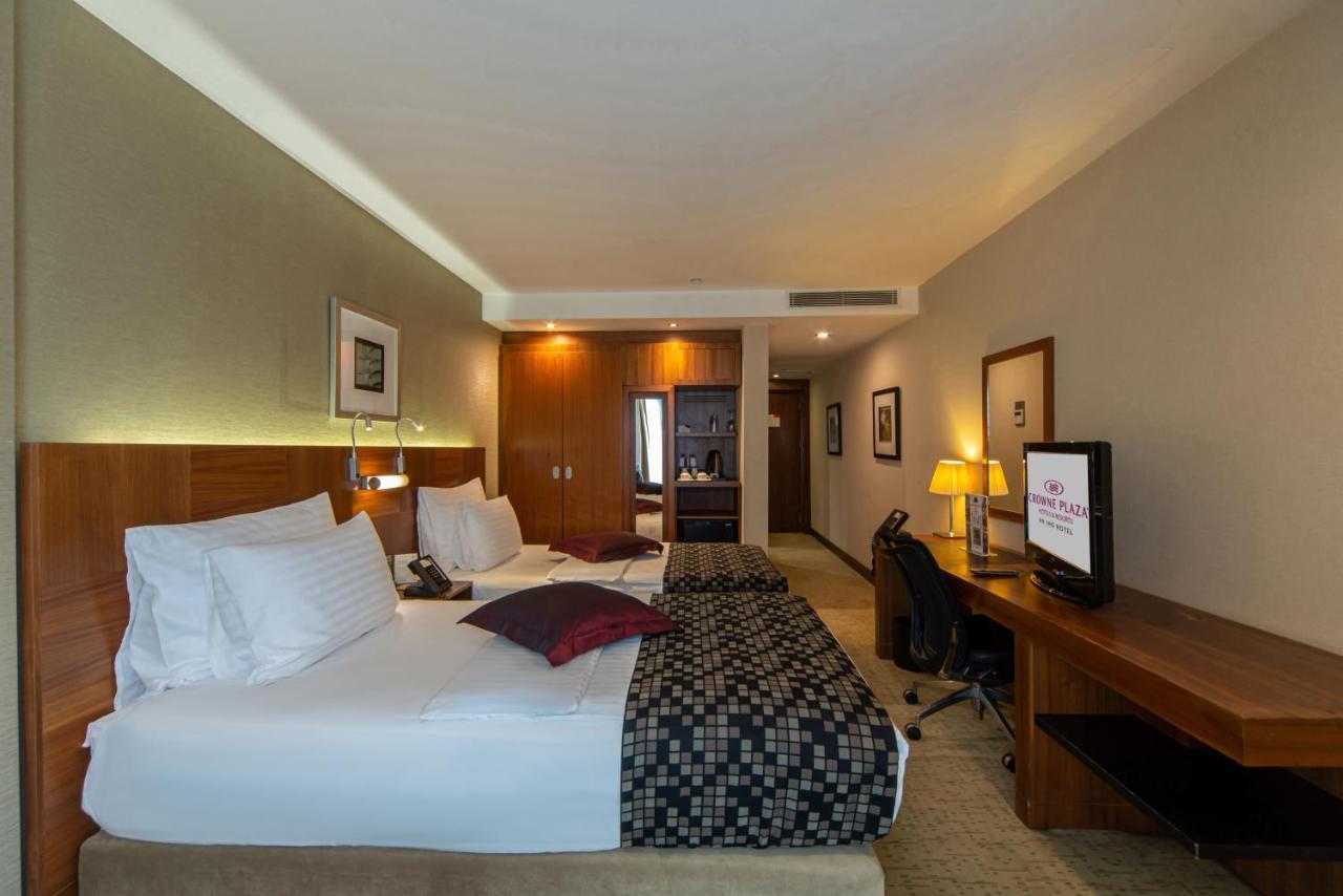 Hotel Crowne Plaza Istanbul Harbiye By Ihg Extérieur photo A room at the hotel
